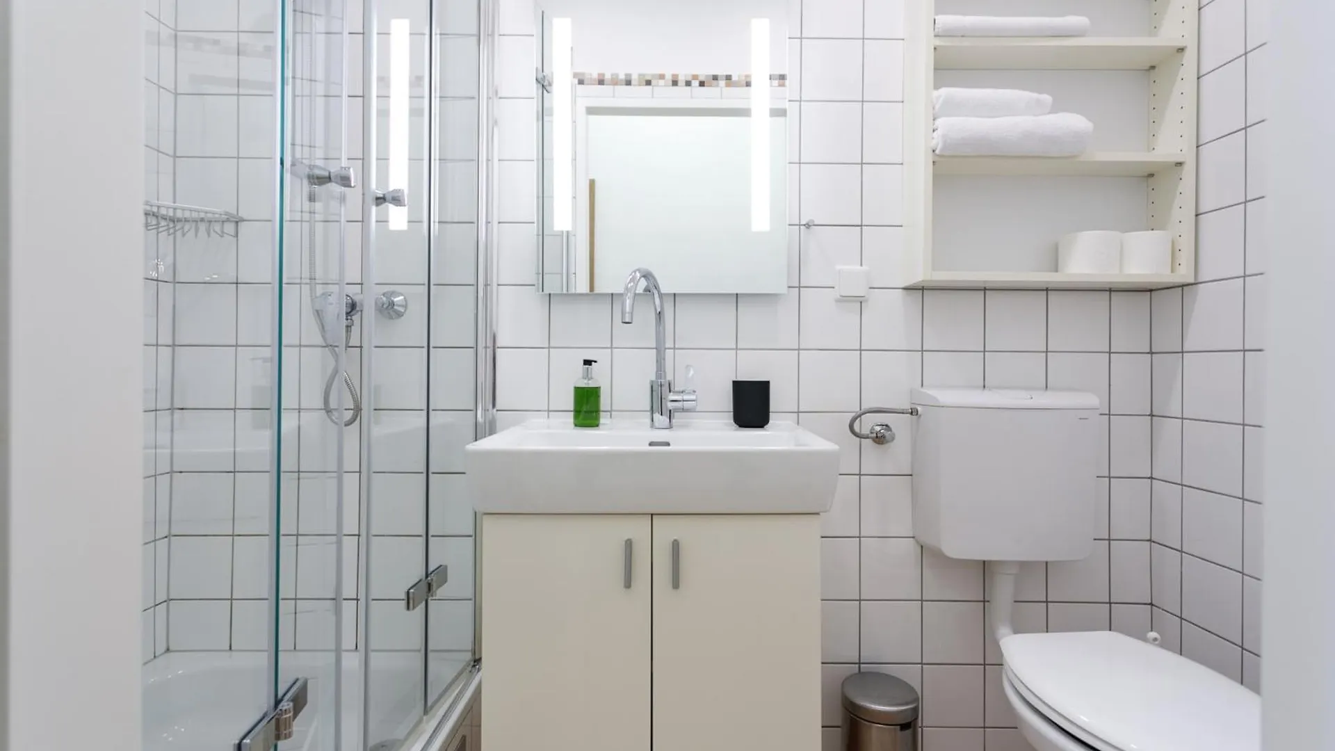 Riess City Rooms - Self Check-In Vienna Hotel
