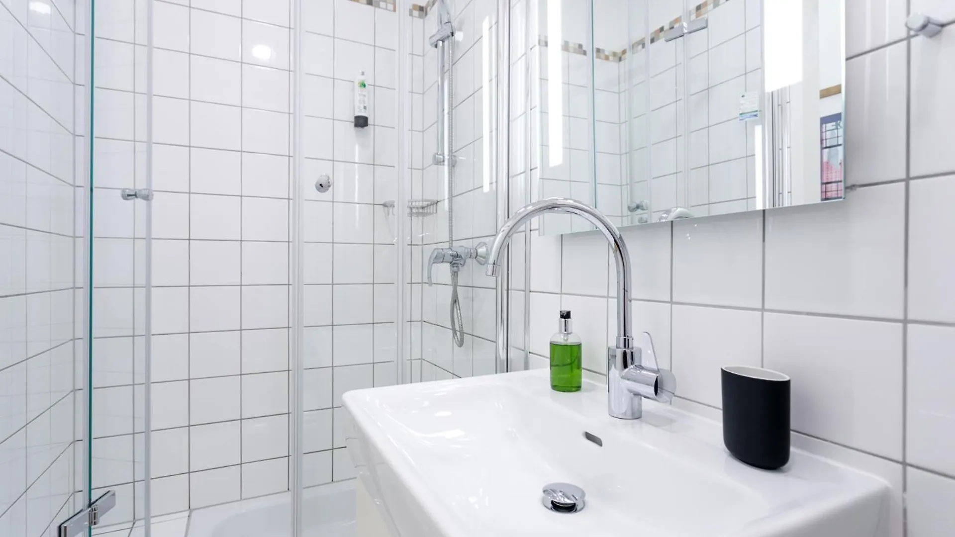 Riess City Rooms - Self Check-In Vienna Hotel